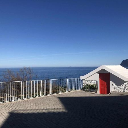 Casa Del Mar- Wonderfull Sea Views & Swimming Pool Villa Ponta Delgada  Eksteriør billede