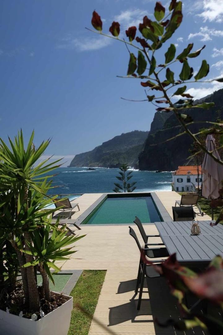 Casa Del Mar- Wonderfull Sea Views & Swimming Pool Villa Ponta Delgada  Eksteriør billede