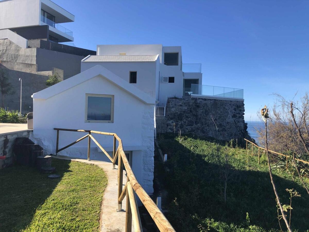 Casa Del Mar- Wonderfull Sea Views & Swimming Pool Villa Ponta Delgada  Eksteriør billede